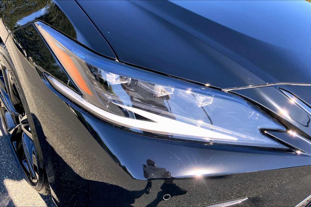 new 2025 Lexus ES 350 car, priced at $53,194