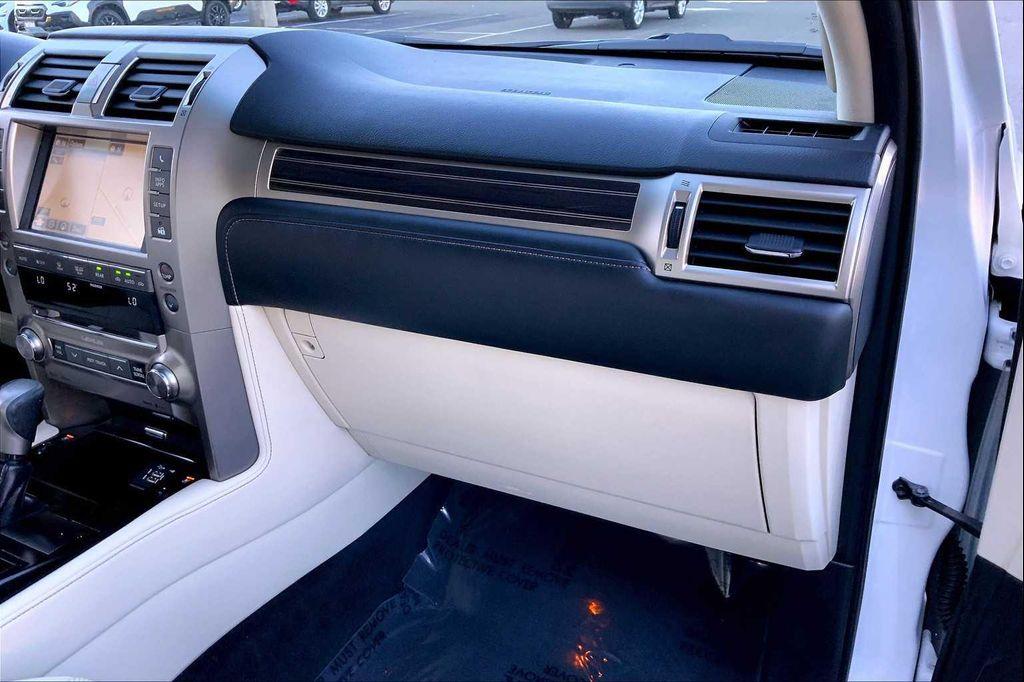 used 2020 Lexus GX 460 car, priced at $33,488