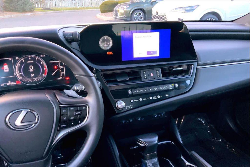 used 2023 Lexus ES 350 car, priced at $38,988