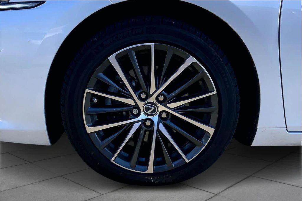 used 2023 Lexus ES 350 car, priced at $38,988