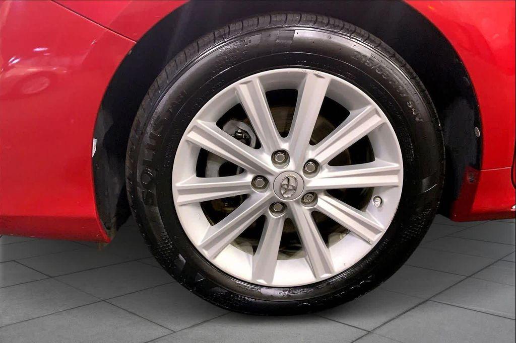 used 2012 Toyota Camry Hybrid car, priced at $14,488