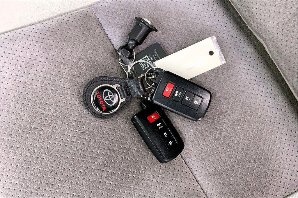 used 2012 Toyota Camry Hybrid car, priced at $14,488