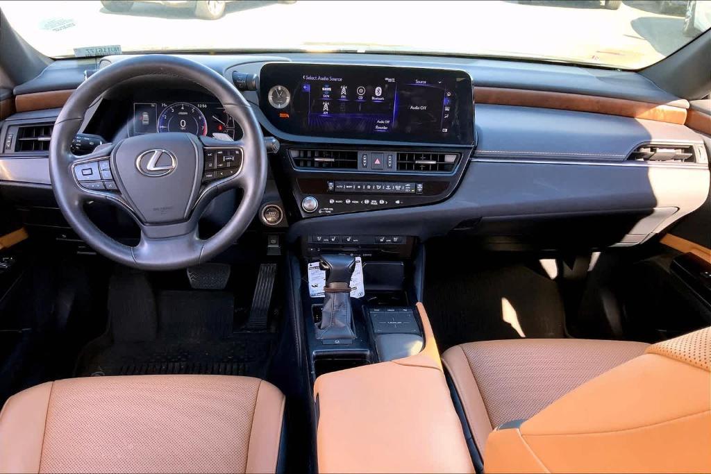 used 2022 Lexus ES 350 car, priced at $36,888