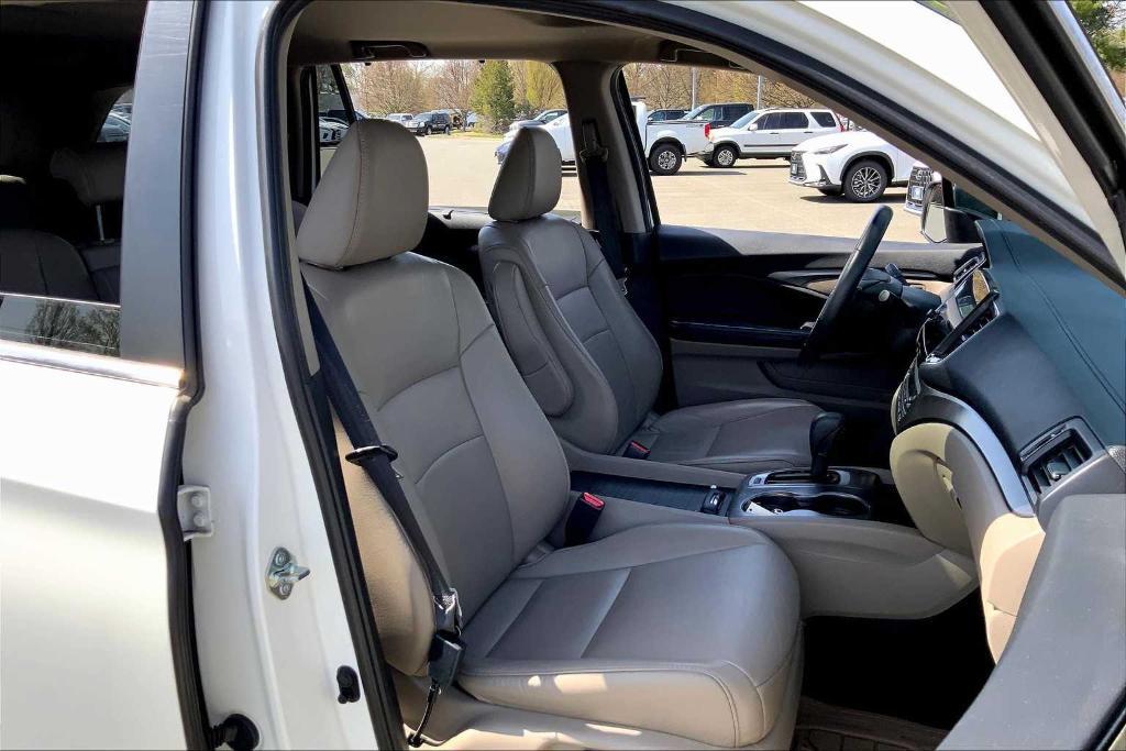 used 2019 Honda Pilot car, priced at $23,988