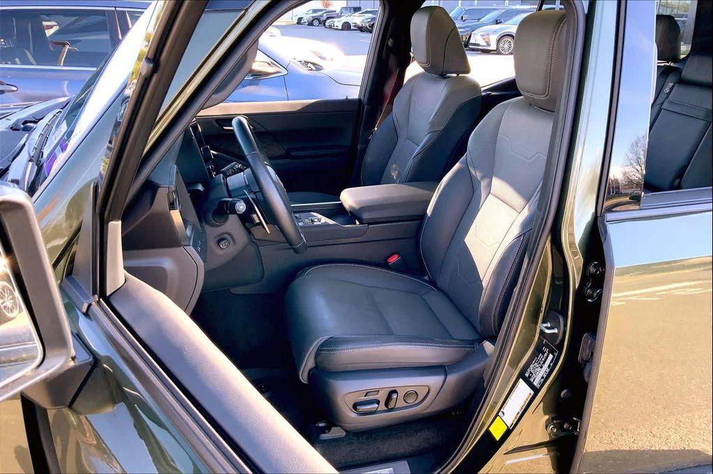 used 2024 Lexus GX 550 car, priced at $86,988