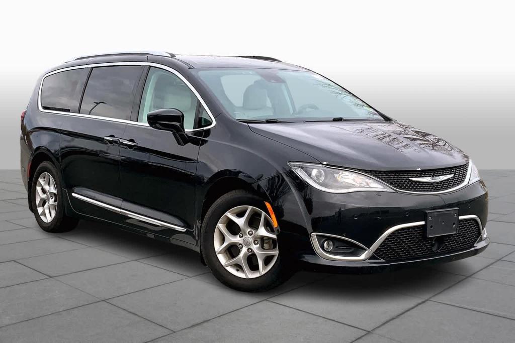 used 2017 Chrysler Pacifica car, priced at $19,988