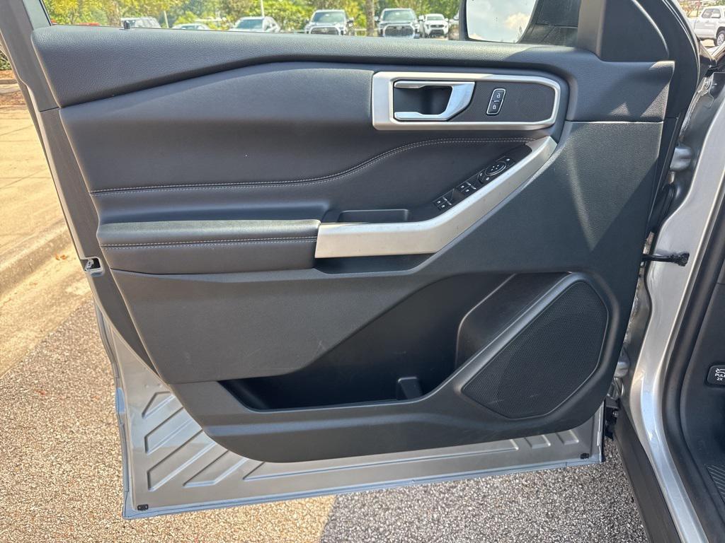 used 2023 Ford Explorer car, priced at $26,356