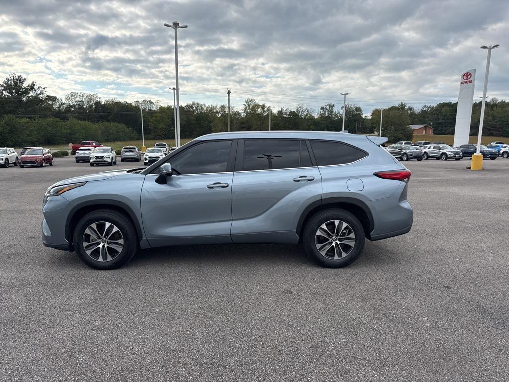 used 2023 Toyota Highlander car, priced at $36,475
