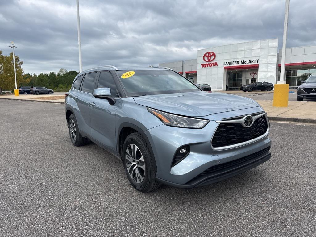 used 2023 Toyota Highlander car, priced at $36,475