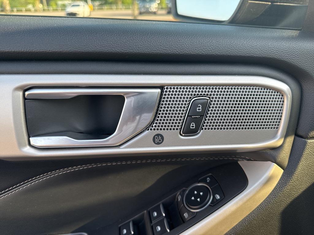 used 2023 Ford Explorer car, priced at $28,112