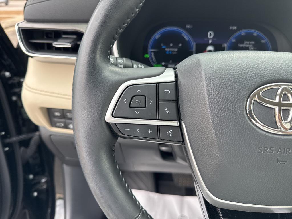 used 2023 Toyota Highlander Hybrid car, priced at $47,792