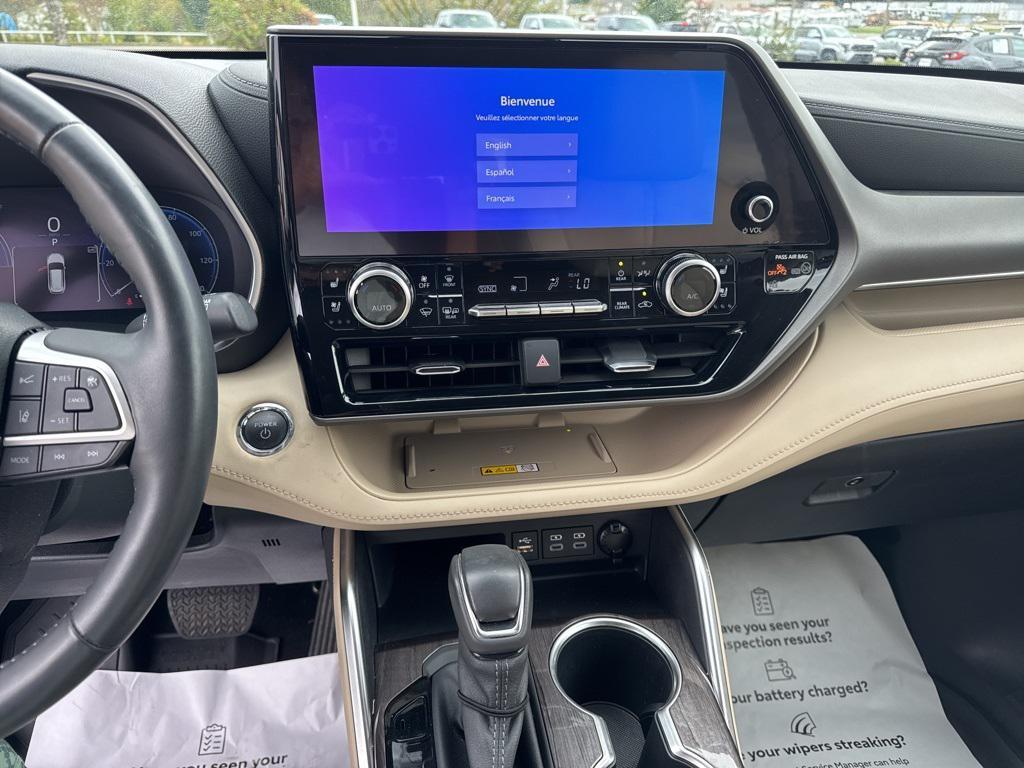 used 2023 Toyota Highlander Hybrid car, priced at $47,792