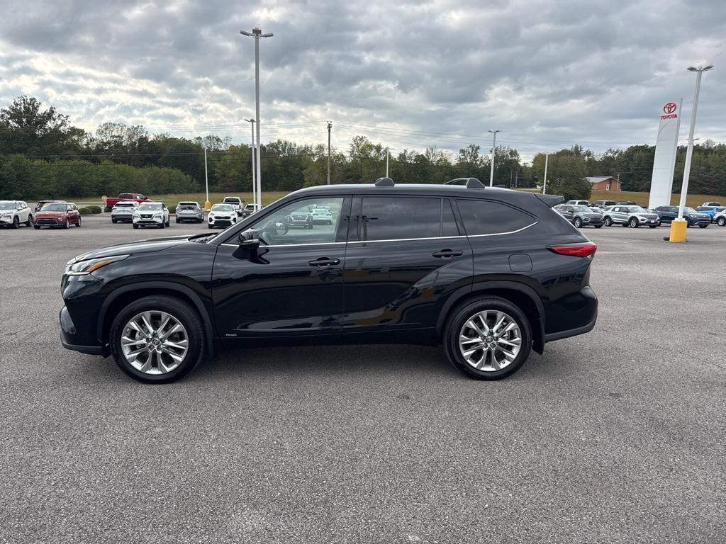 used 2023 Toyota Highlander Hybrid car, priced at $47,792