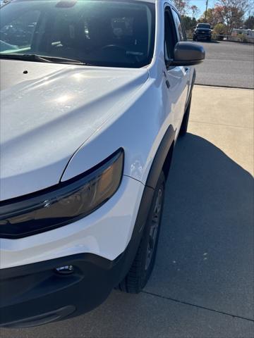 used 2020 Jeep Cherokee car, priced at $23,491