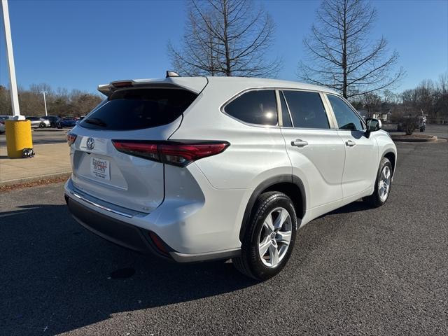 used 2023 Toyota Highlander car, priced at $34,029