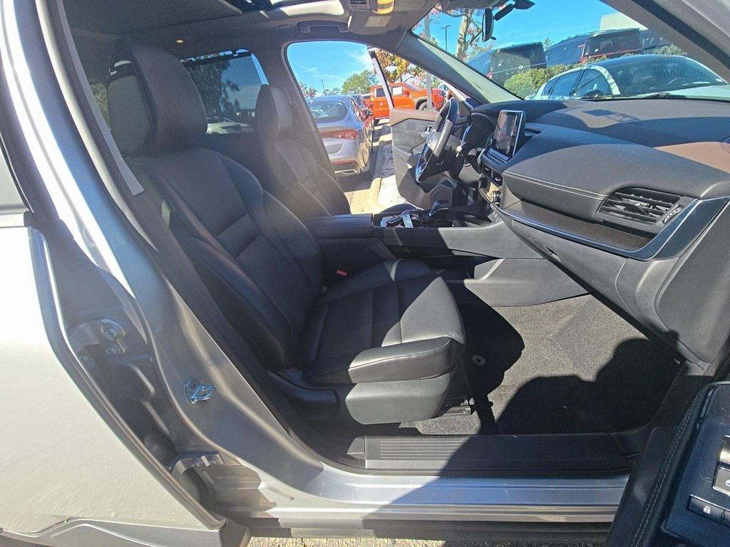 used 2023 Nissan Rogue car, priced at $22,513