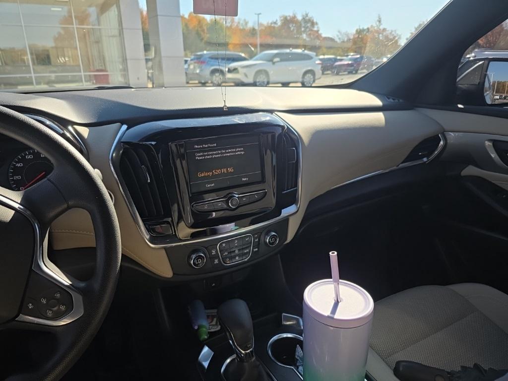 used 2022 Chevrolet Traverse car, priced at $21,918