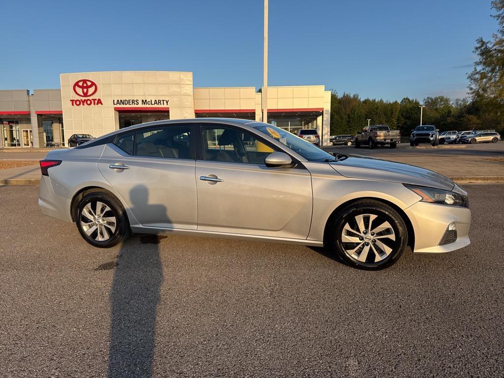 used 2022 Nissan Altima car, priced at $18,422