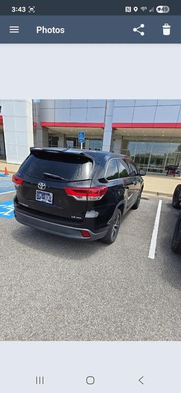 used 2019 Toyota Highlander car, priced at $30,119
