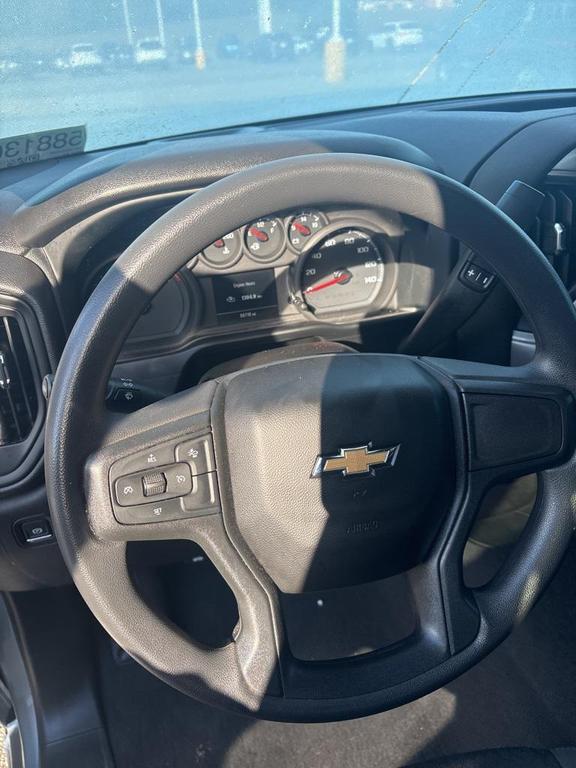 used 2024 Chevrolet Silverado 1500 car, priced at $33,620