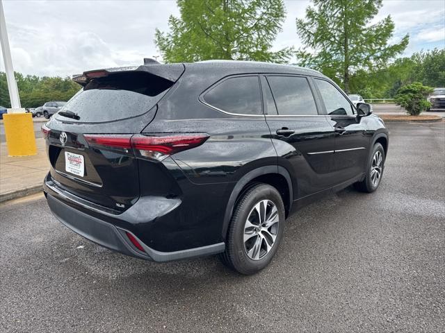 used 2024 Toyota Highlander car, priced at $40,491