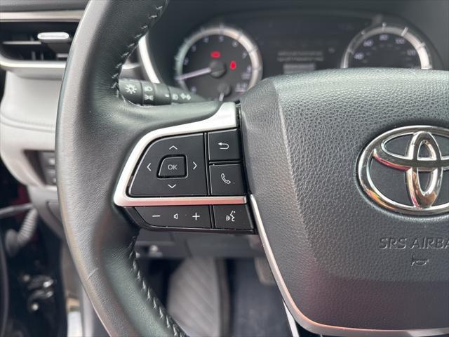 used 2024 Toyota Highlander car, priced at $40,491