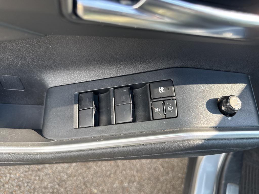 used 2024 Toyota Highlander car, priced at $37,738