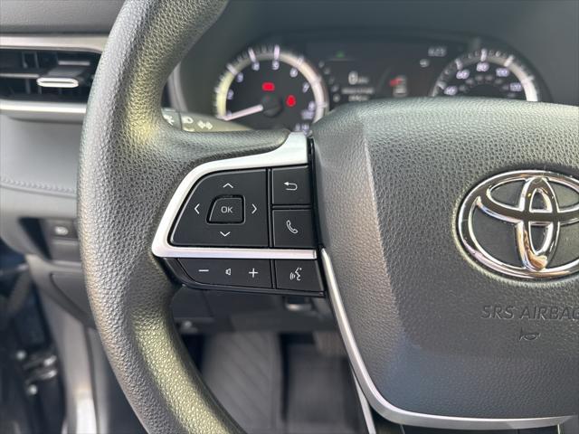 used 2023 Toyota Highlander car, priced at $35,991