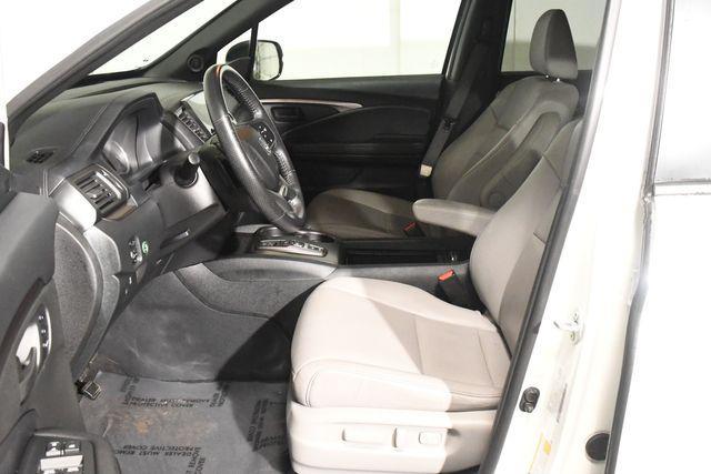 used 2022 Honda Passport car, priced at $28,999