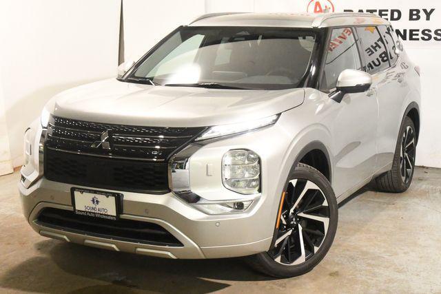 used 2022 Mitsubishi Outlander car, priced at $25,995