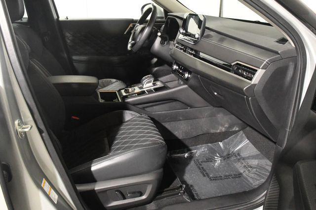 used 2022 Mitsubishi Outlander car, priced at $25,995