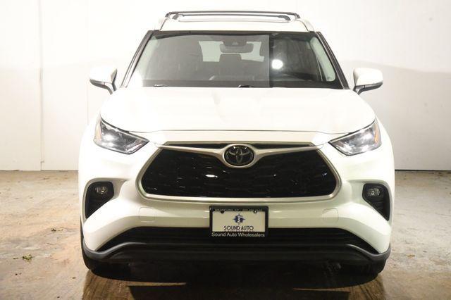 used 2022 Toyota Highlander car, priced at $29,995