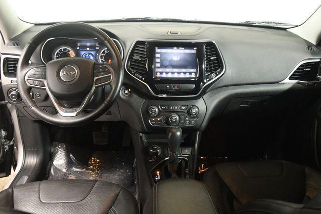 used 2019 Jeep Cherokee car, priced at $18,995