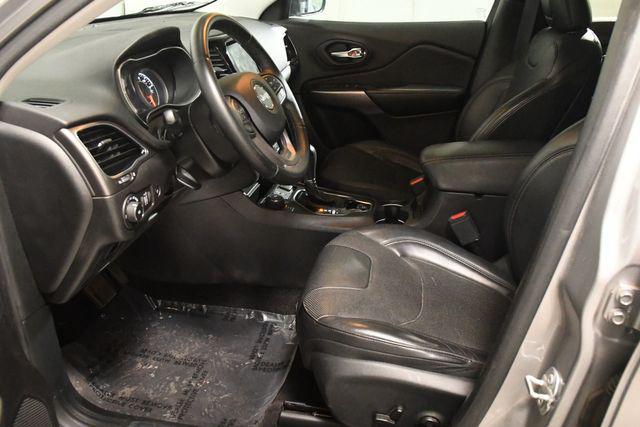 used 2019 Jeep Cherokee car, priced at $18,995