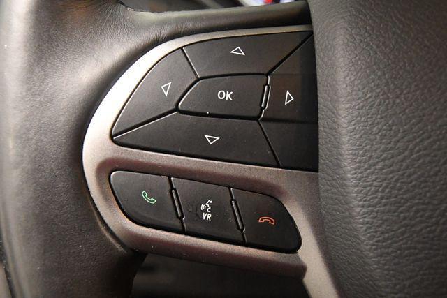 used 2019 Jeep Cherokee car, priced at $18,995