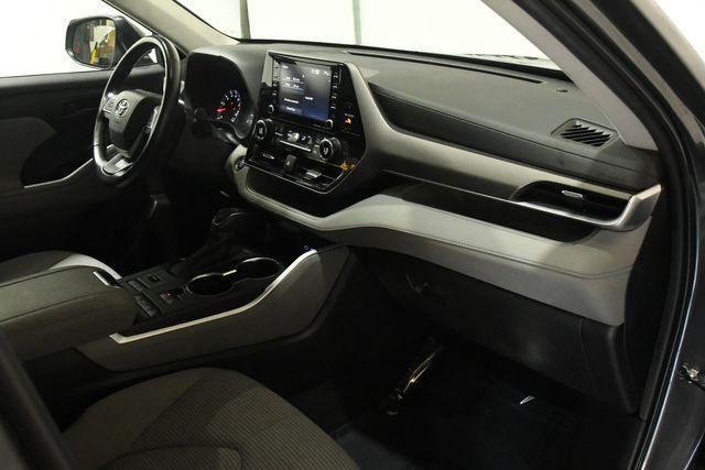 used 2022 Toyota Highlander car, priced at $32,995
