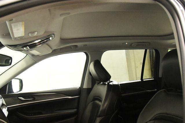 used 2022 Jeep Grand Cherokee car, priced at $31,995