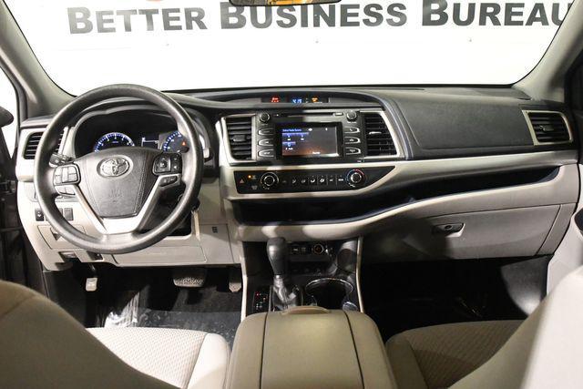 used 2019 Toyota Highlander car, priced at $21,995