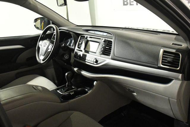 used 2019 Toyota Highlander car, priced at $21,995