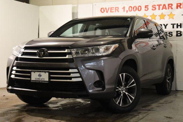 used 2019 Toyota Highlander car, priced at $21,995