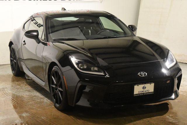 used 2023 Toyota GR86 car, priced at $29,995