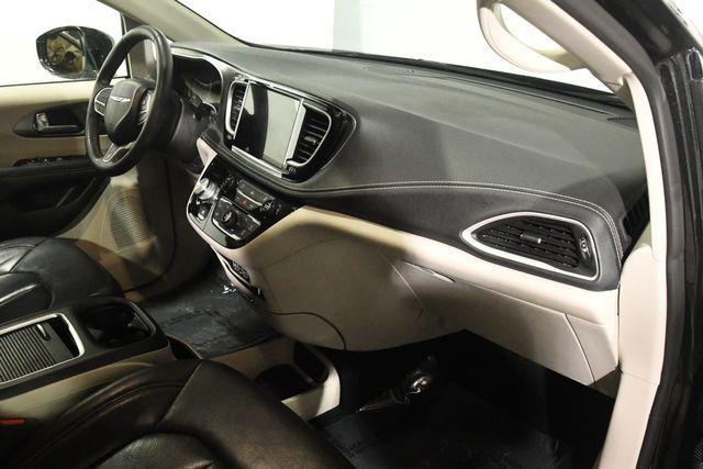 used 2022 Chrysler Pacifica car, priced at $24,995