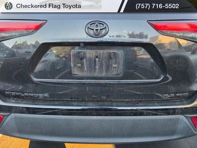 used 2022 Toyota Highlander car, priced at $31,790