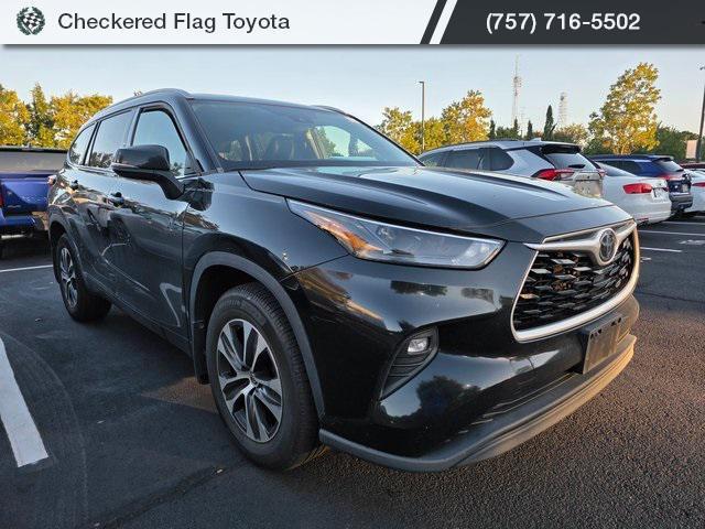 used 2022 Toyota Highlander car, priced at $31,790