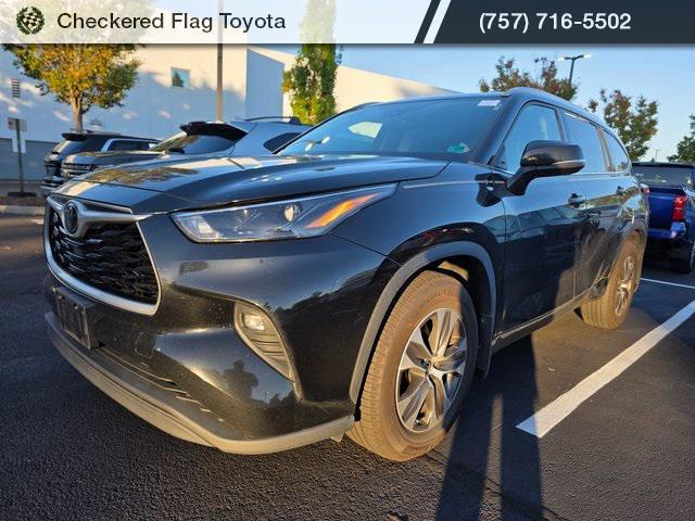 used 2022 Toyota Highlander car, priced at $31,790