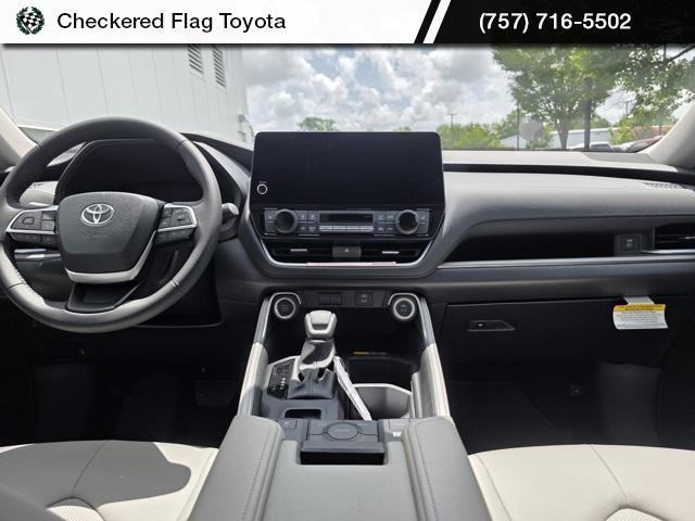 new 2025 Toyota Grand Highlander car, priced at $45,990