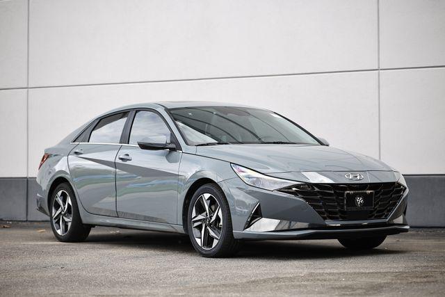 used 2022 Hyundai Elantra car