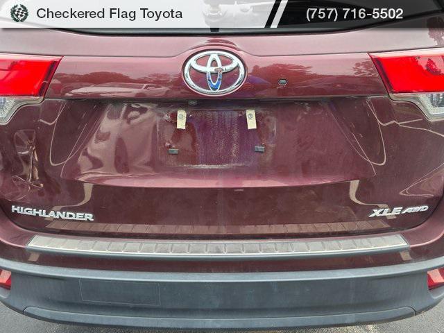 used 2019 Toyota Highlander car, priced at $26,502