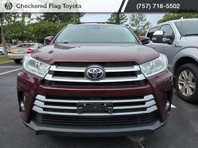 used 2019 Toyota Highlander car, priced at $26,502