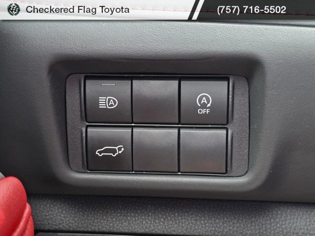 used 2024 Toyota Highlander car, priced at $45,731